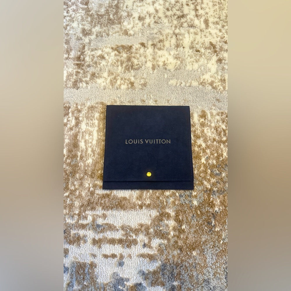 Authentic Louis Vuitton necklace dust holder pouch